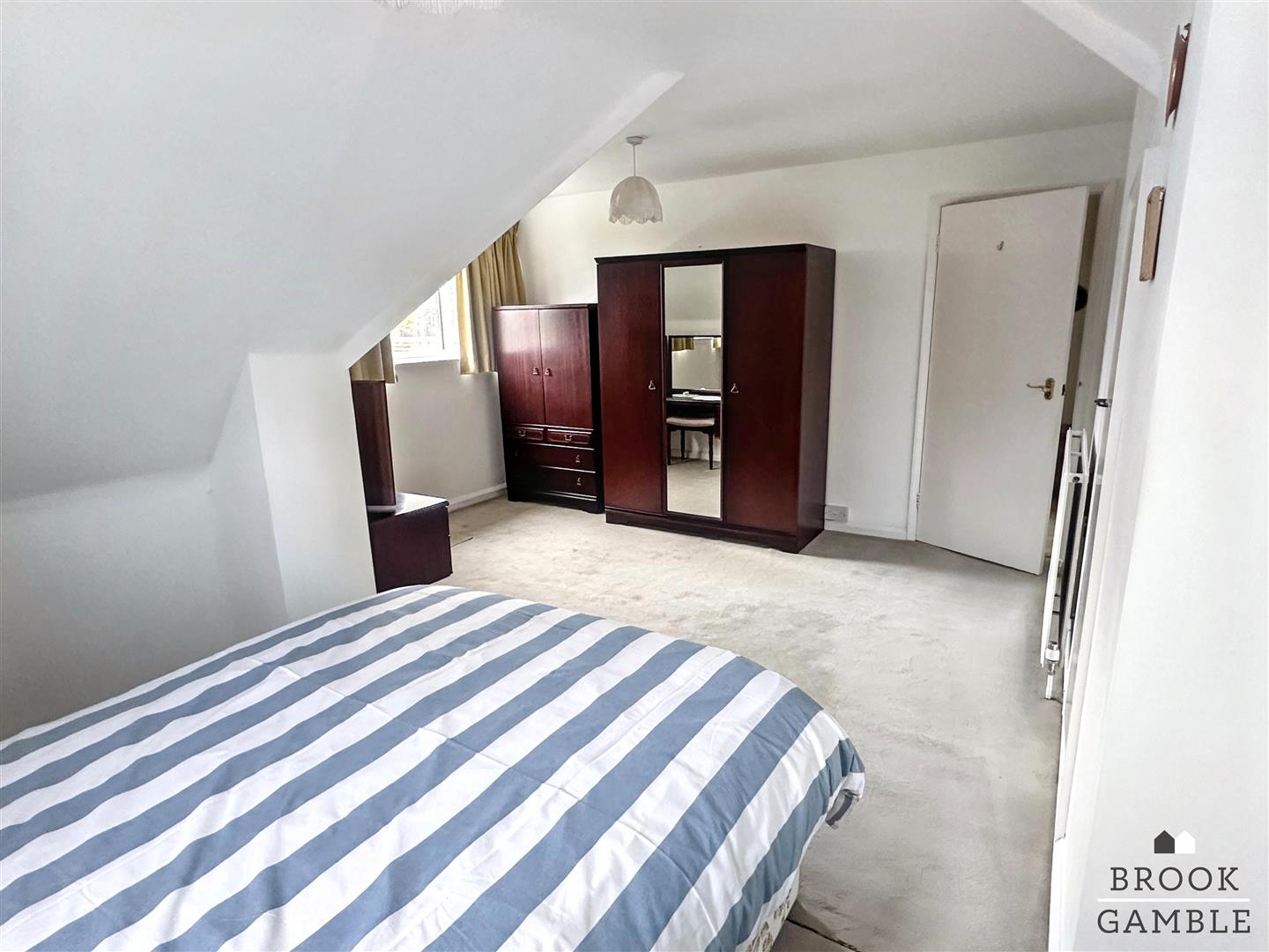 2 Bedroom House. Babylon Way in Eastbourne, 23